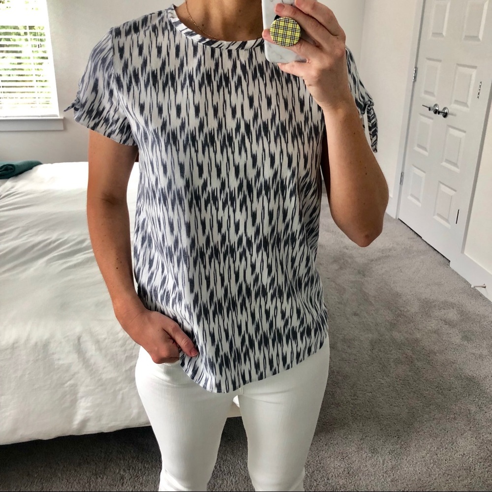 Loft Short Sleeve Top in Ikat Print